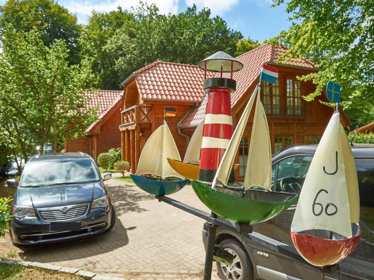 Strandschloesschen Sellin - Haushaelfte 4 エクステリア 写真